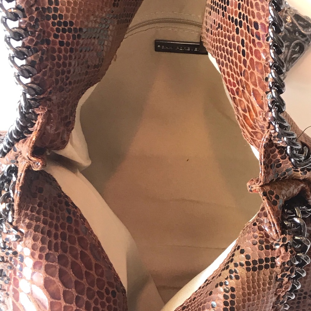 1. Left! Snakeskin Print Vegan Leather Bag - Picture 7 of 8